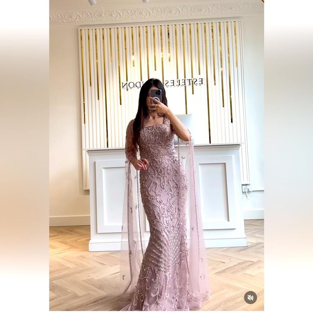 Never used i bought it was small for me and I can’t return it back